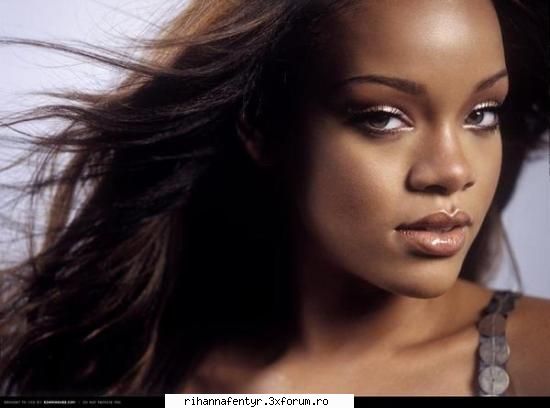Poze cu ea - RihannaFenty - Poze